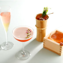 目と舌で愉しむ”お花見気分”な一杯！　世界チャンピオンが手掛ける桜カクテル＆ノンアルコールカクテル
